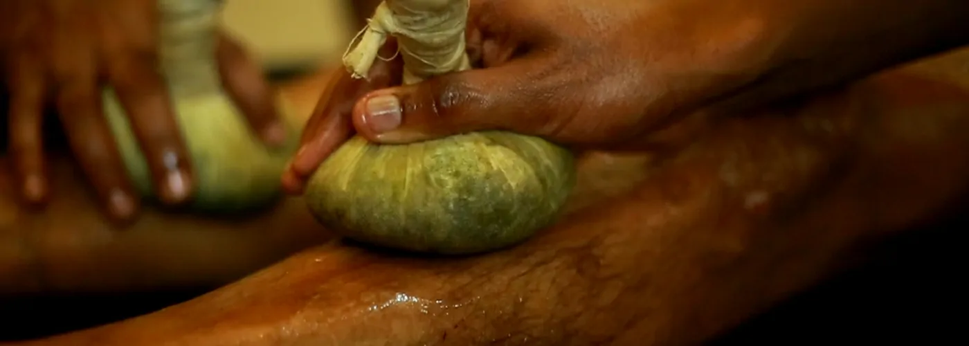 Mamsa Kizhi – Ayurvedic Potli Massage for Muscle Health